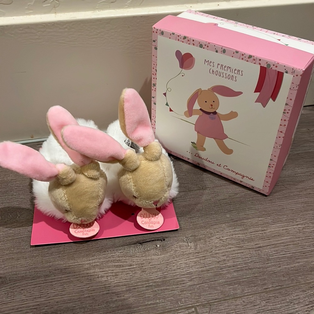 Doudou Et Compagnie Paris Baby Slippers